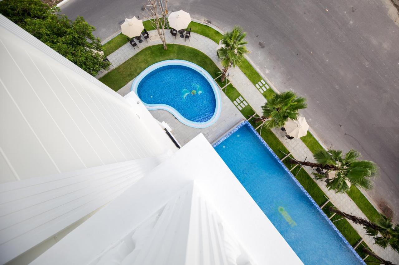Orbit Hotel Nha Trang Exterior foto